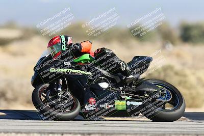 media/Dec-07-2025-CVMA (Sun) [[3e7d2de5dc]]/Race 4-Supersport Middleweight/